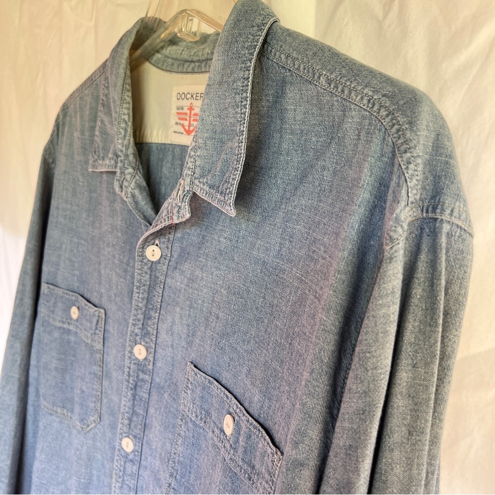 Dockers Men's Casual Blue Button Down Shirt